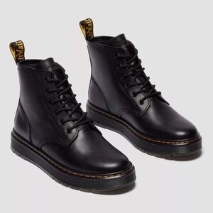 NWT Dr. Martens Black Brookline Leather Chukka Boots